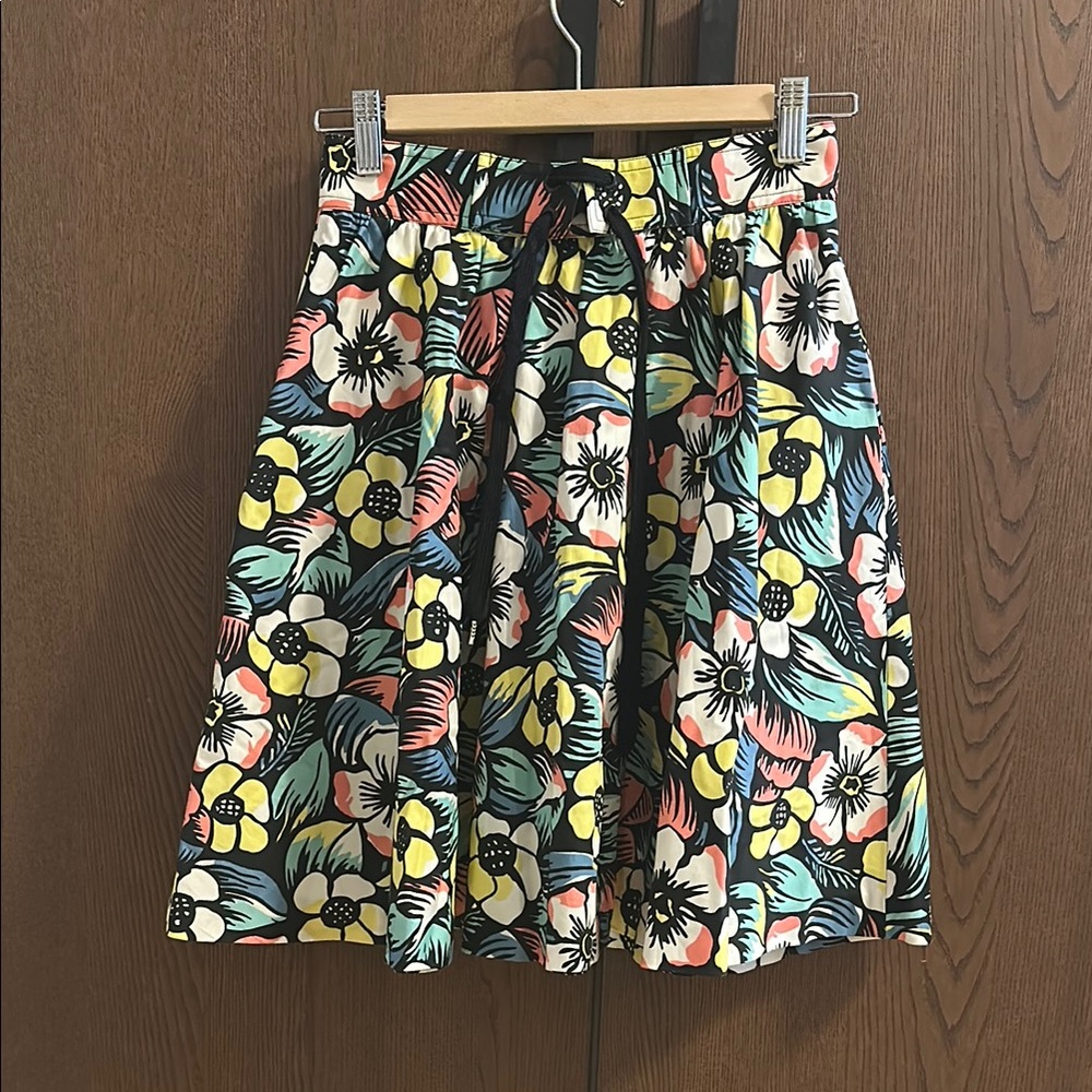 RED Valentino Black and Yellow A-Line Knee-Length Skirt